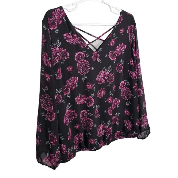 torrid Tops - Torrid 4 Sz 4X Blouse Pullover Flowy Floral Long Sleeve Criss Cross Back Purple